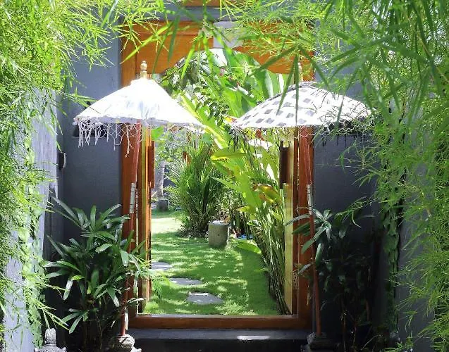 別荘 The Hidden Escapes Manggis- Lakeside With Pool, Sauna & Ice Bath *