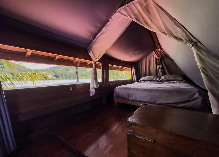 The Hidden Escapes Manggis- Lakeside With Pool, Sauna & Ice Bath * パダンバイ