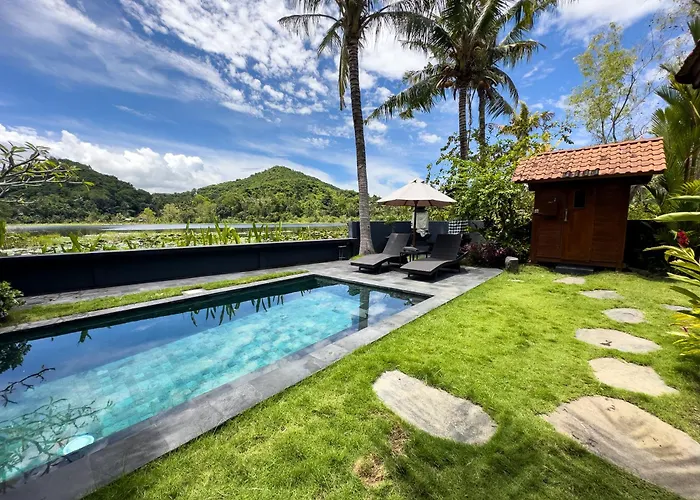 The Hidden Escapes Manggis- Lakeside With Pool, Sauna & Ice Bath パダンバイ